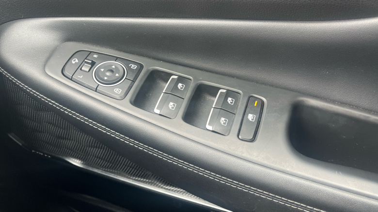 Hyundai SANTA FE 1.6 TGDi Hybrid Ultimate 5dr 4WD Auto Hybrid Estate